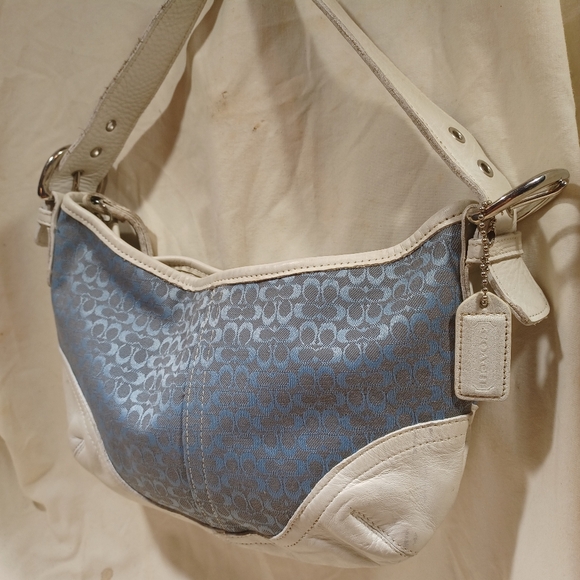 Coach mini hobo - Picture 4 of 10